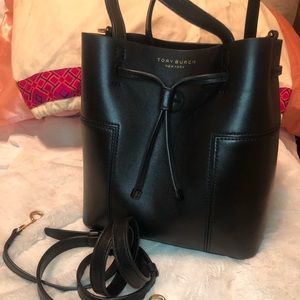 Tory Burch T drawstring bucket bag